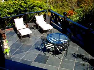 Perliss Deck